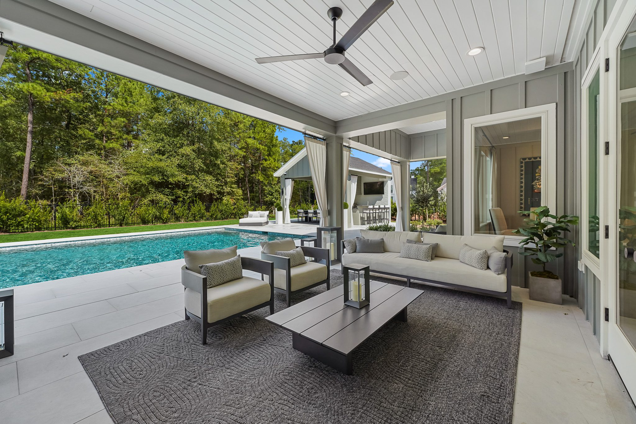 Pine Island custom homes in Montgomery Texas